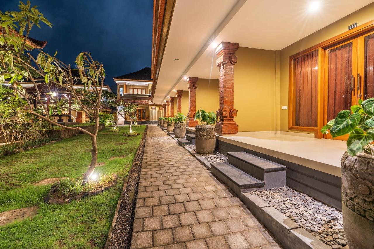 Suka Beach Inn Kuta  Exterior photo