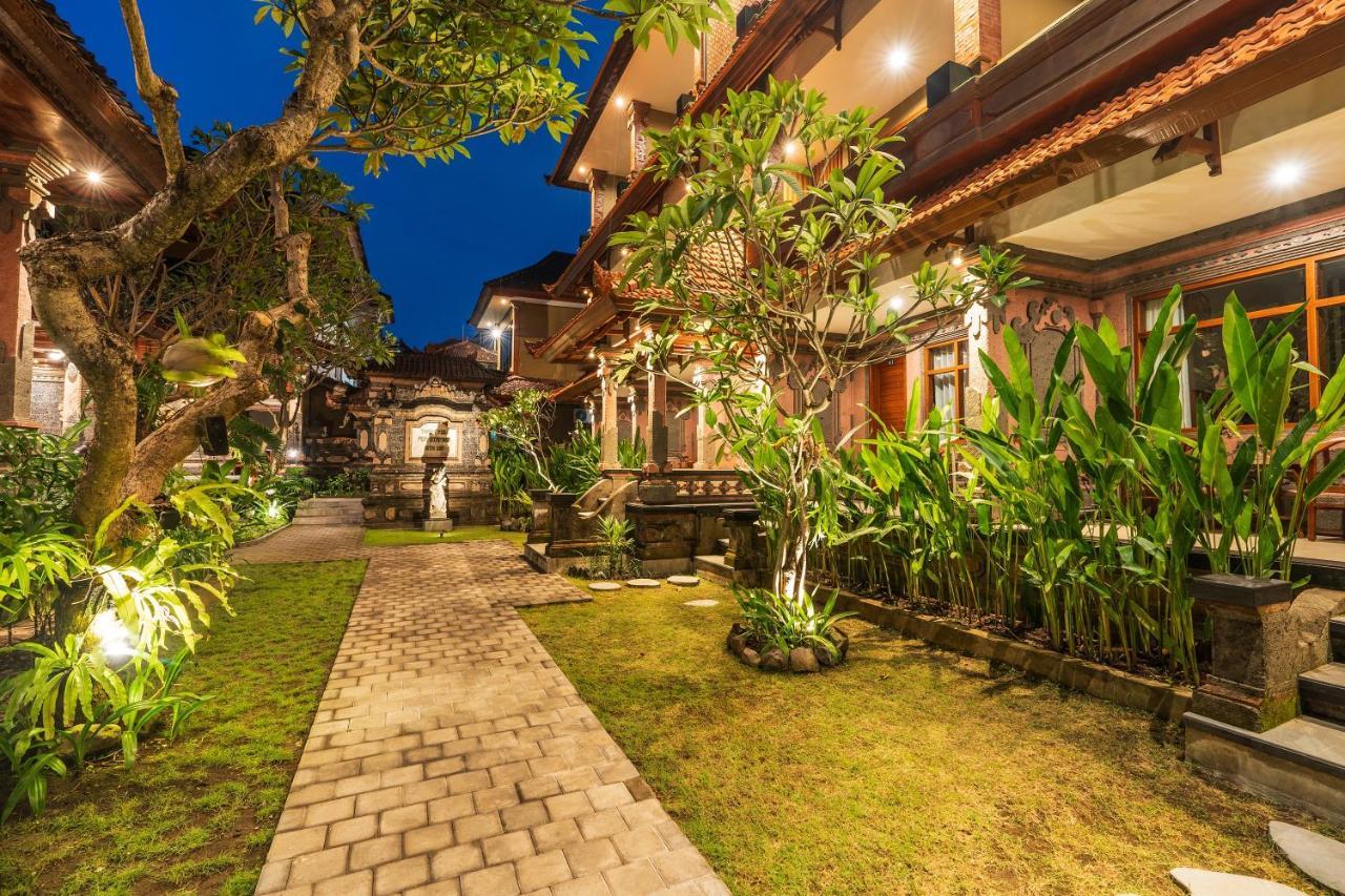 Suka Beach Inn Kuta  Exterior photo